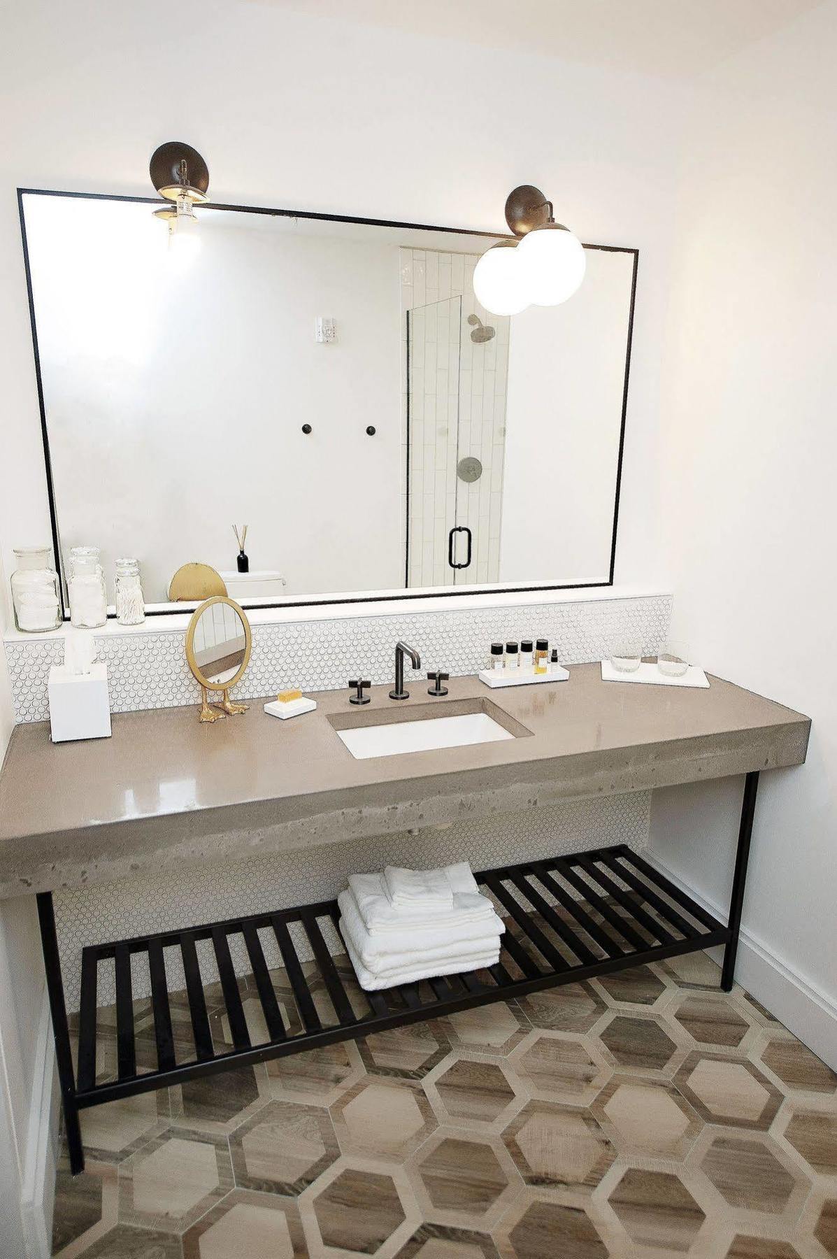 Cincinnati Riverfront 4*